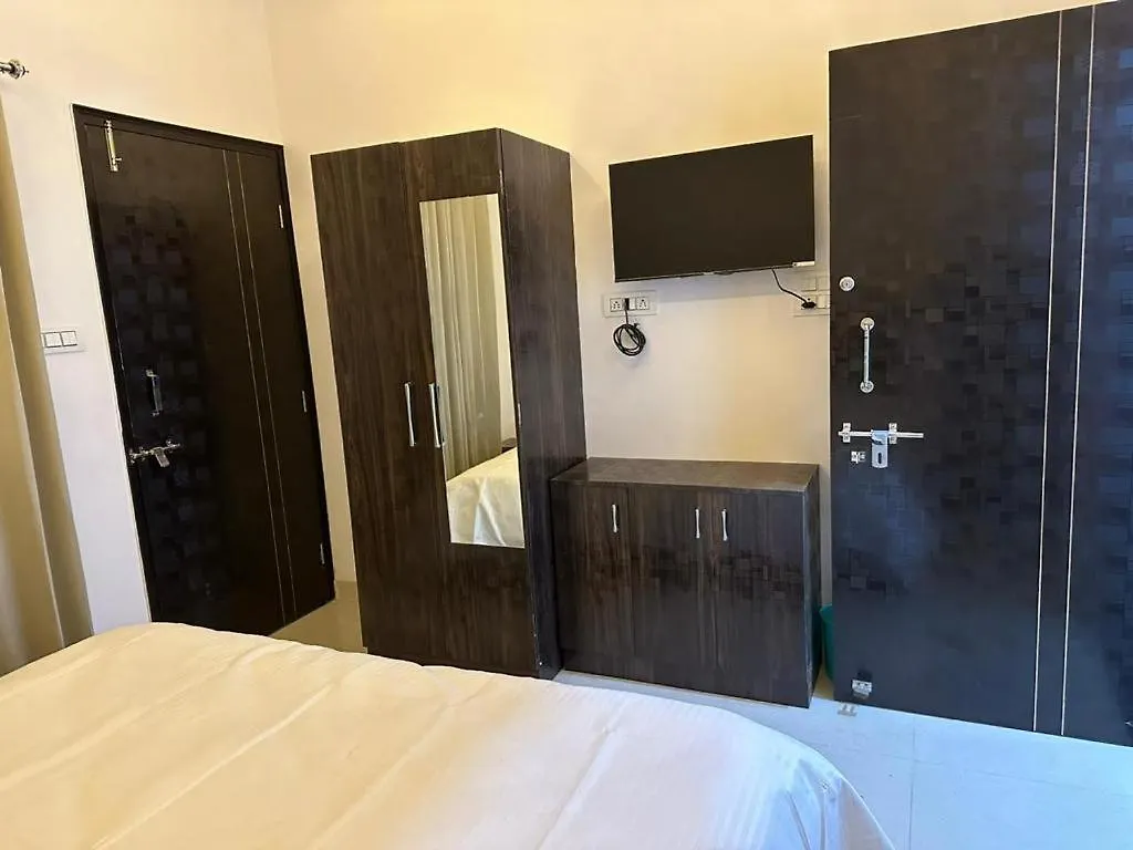 Hotel Ningbo Udaipur